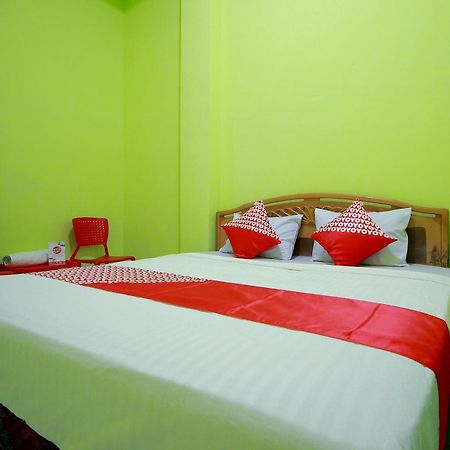 Oyo 2585 Sherren Guest House Lubuklinggau Luaran gambar