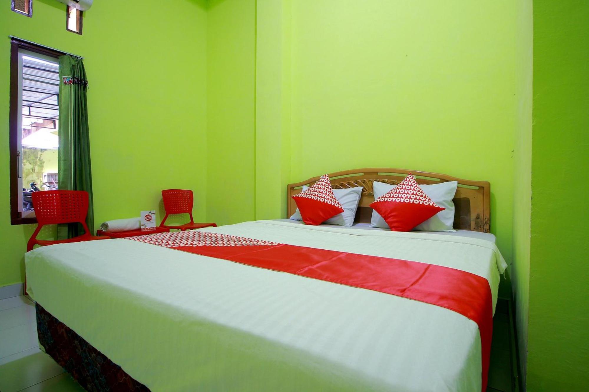 Oyo 2585 Sherren Guest House Lubuklinggau Luaran gambar