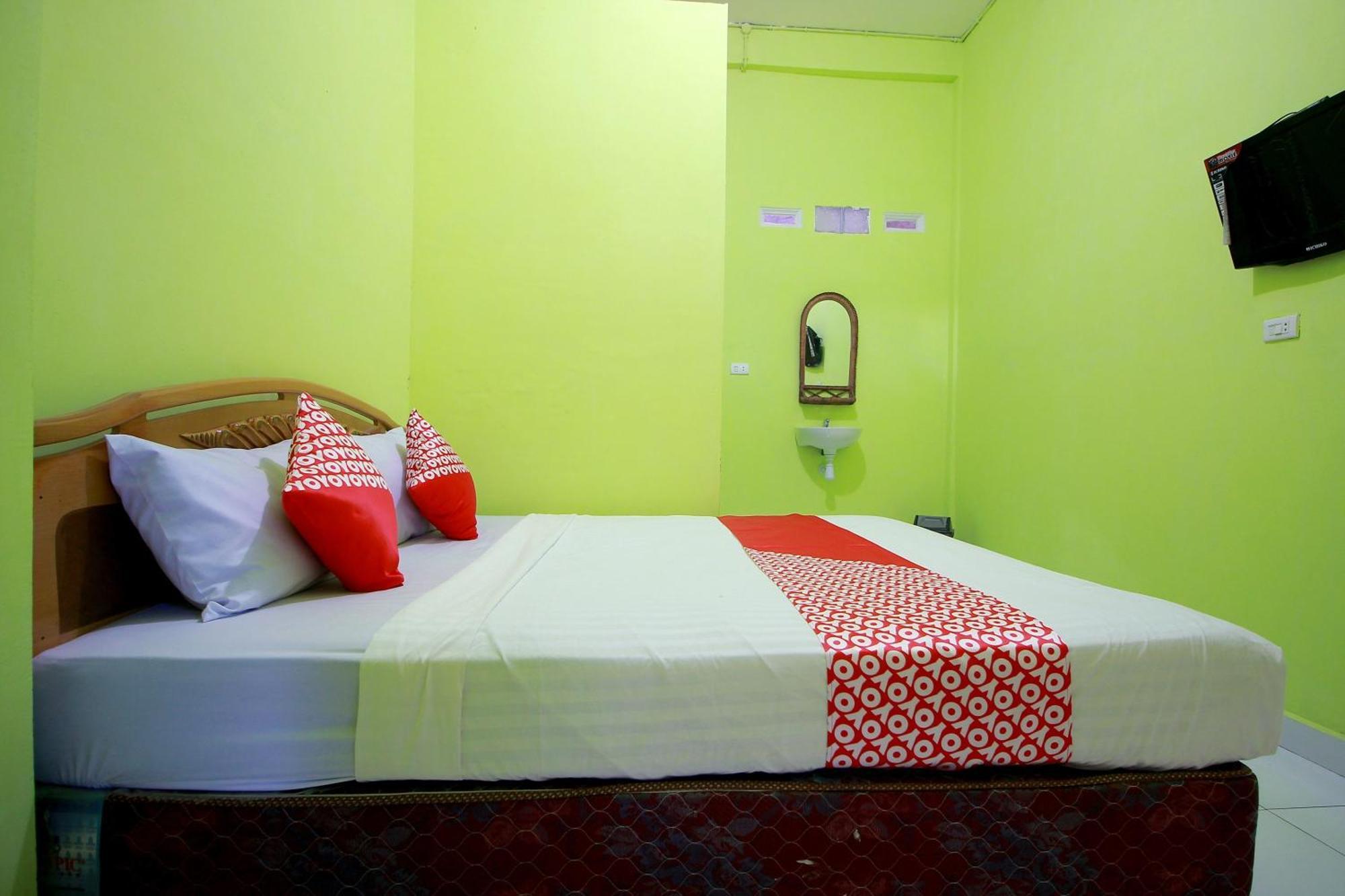 Oyo 2585 Sherren Guest House Lubuklinggau Luaran gambar